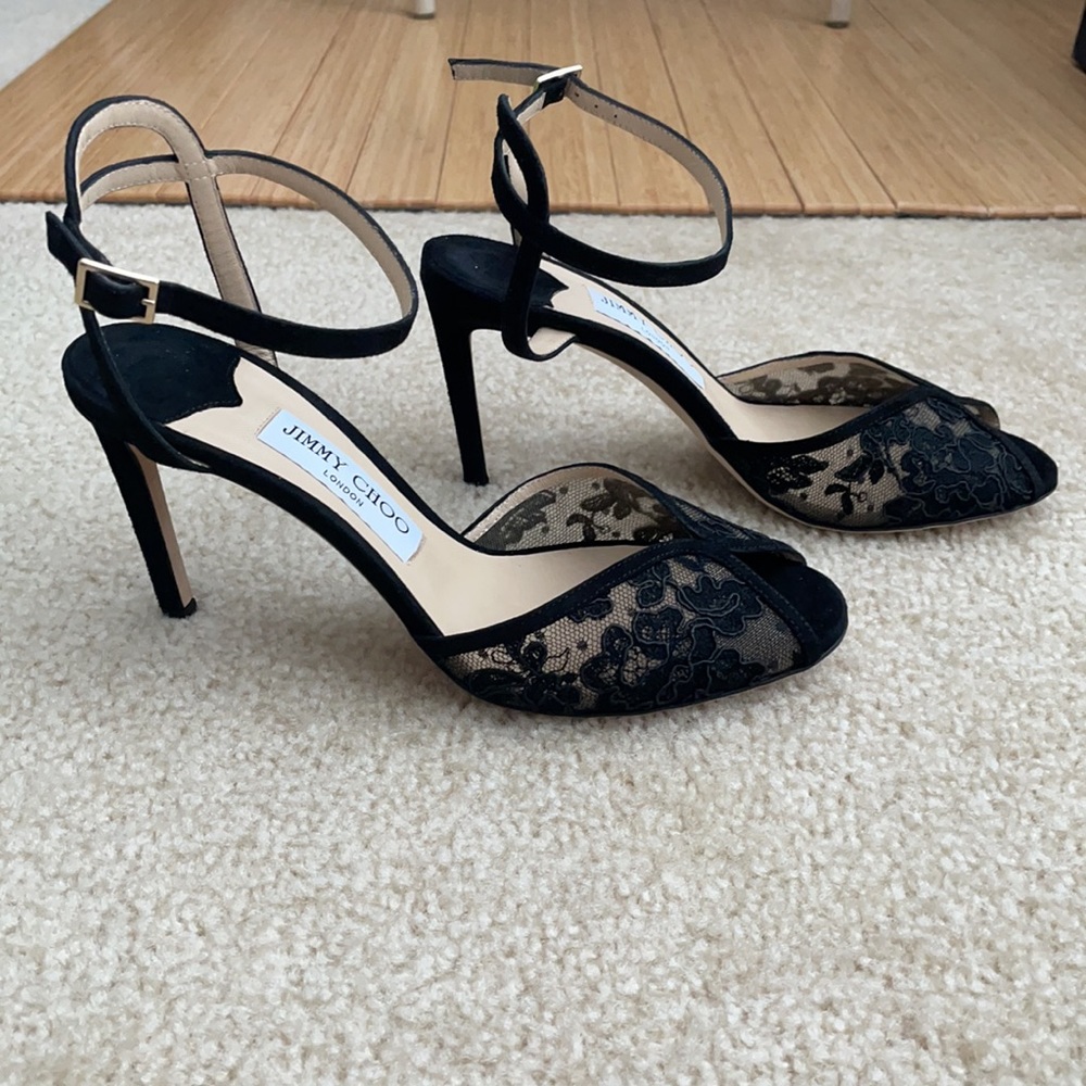 NWT- Jimmy Choo Sacora 85 black floral lace heels